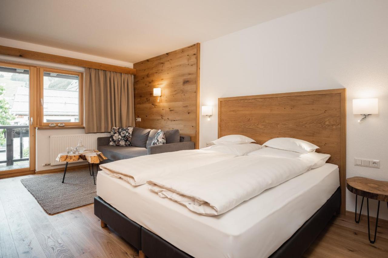 Jochum Hotel Garni Fiss Exteriör bild