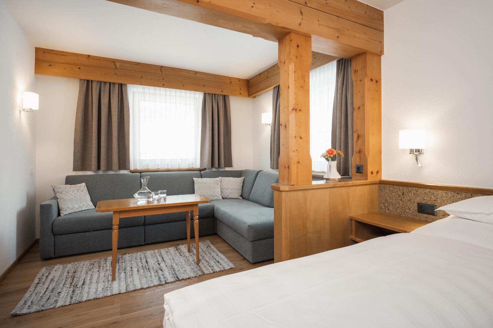 Jochum Hotel Garni Fiss Rum bild
