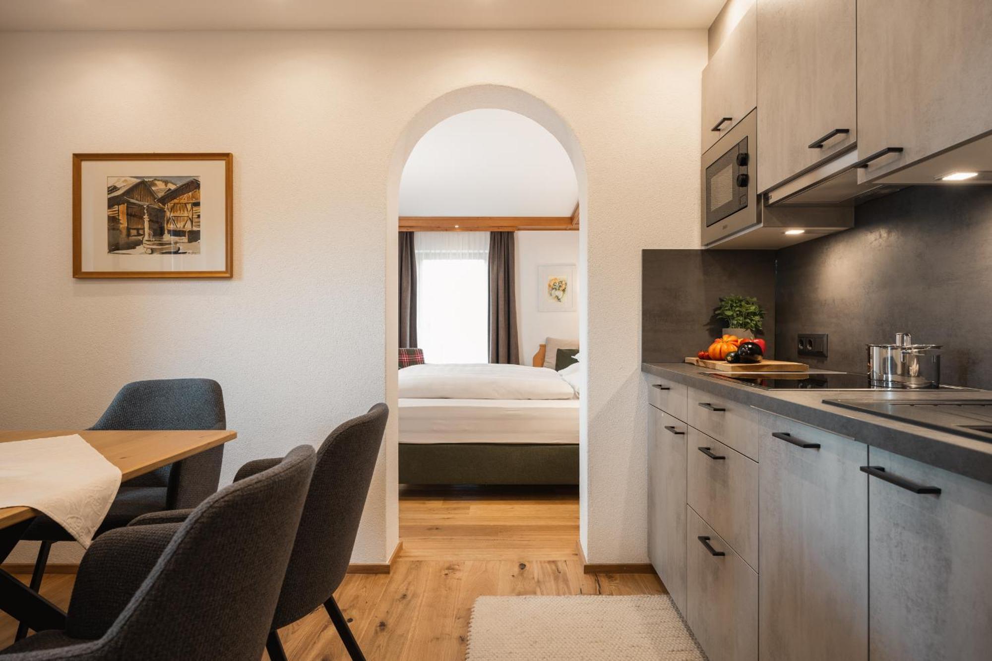 Jochum Hotel Garni Fiss Rum bild